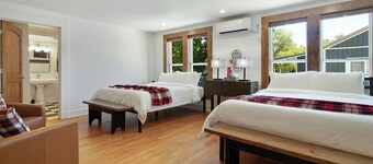 The Commercial Hotel