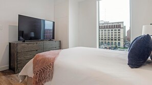 1 chambre, bureau, fer et planche à repasser, Wi-Fi