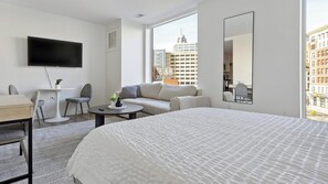 Schreibtisch, Bügeleisen/Bügelbrett, WLAN, Bettwäsche