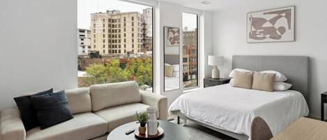 Schreibtisch, Bügeleisen/Bügelbrett, WLAN, Bettwäsche