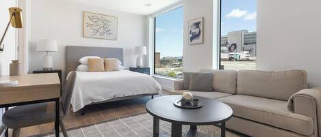 Desk, iron/ironing board, WiFi, bed sheets