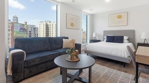 Desk, iron/ironing board, WiFi, bed sheets