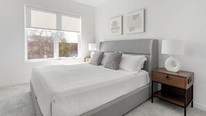 1 chambre, bureau, fer et planche à repasser, Wi-Fi
