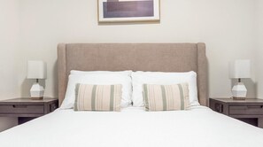 1 Schlafzimmer, Schreibtisch, Bügeleisen/Bügelbrett, WLAN