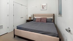 1 Schlafzimmer, Schreibtisch, Bügeleisen/Bügelbrett, WLAN