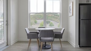 Dining - Landing | Incredible 2BD, Pool, Rooftop Lounge (Smyrna)