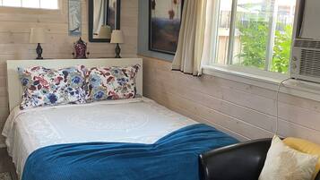 1 sovrum, strykjÀrn/strykbrÀda, gratis wi-fi och sÀngklÀder