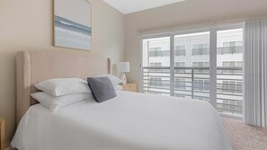 2 bedrooms, desk, iron/ironing board, WiFi