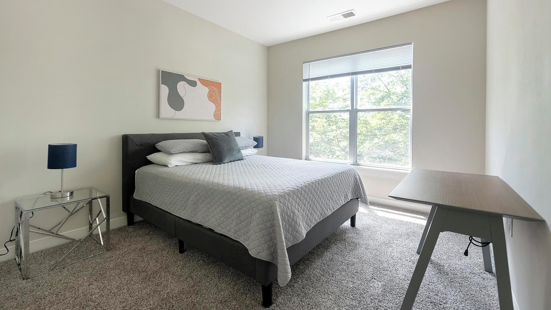 1 室のベッドルーム、デスク、アイロン / アイロン台、WiFi