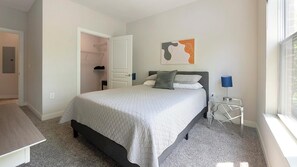 1 bedroom, desk, iron/ironing board, WiFi - Landing | Modern 1BD, Pool, Courtyard (Hyattsville)