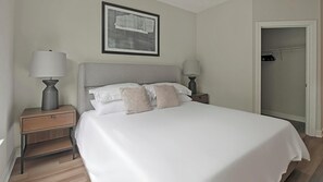 1 chambre, bureau, fer et planche à repasser, Wi-Fi