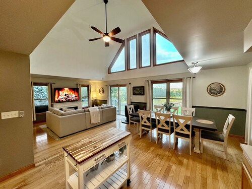 Der Bauernhof: Spacious & Charming Home on Historic Farm in Nature Setting