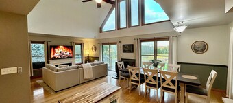 Der Bauernhof: Spacious & Charming Home on Historic Farm in Nature Setting