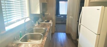 Modern Mini-Home with Big Comfort — Perfect Base for Basin Adventures