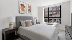 1 bedroom, desk, iron/ironing board, WiFi