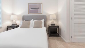 1 chambre, bureau, fer et planche à repasser, Wi-Fi