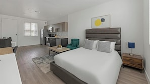 1 bedroom, desk, iron/ironing board, WiFi