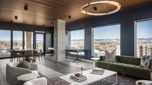 Smart TV - Landing | Amazing Studio, Rooftop Lounge, Gym (Englewood)