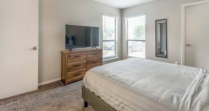 Landing at The Vale - 2 Bedrooms in Cordova