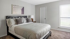 2 bedrooms, desk, iron/ironing board, WiFi