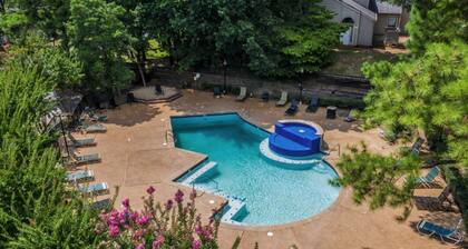 Landing at The Vale - 2 Bedrooms in Cordova