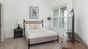 1 bedroom, desk, iron/ironing board, WiFi