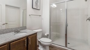 Bathroom - Landing | Modern 1BD, Pool, Clubhouse (Jacksonville)