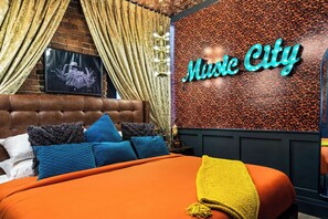 Schreibtisch, Bügeleisen/Bügelbrett, kostenloses WLAN, Bettwäsche