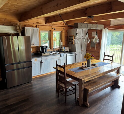 Wonderful 4-bedroom cabin in Grayson County
