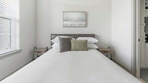 1 chambre, bureau, fer et planche à repasser, Wi-Fi