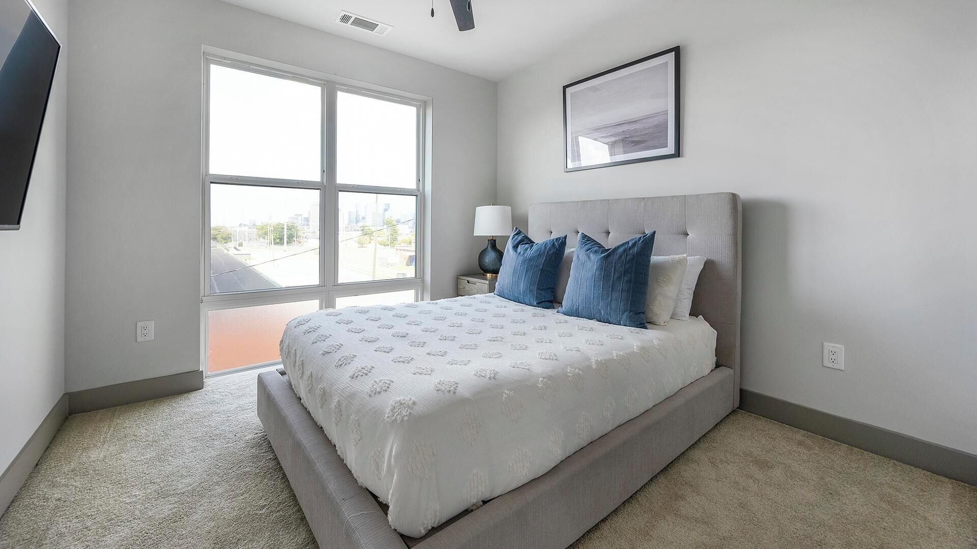 2 Schlafzimmer, Schreibtisch, Bügeleisen/Bügelbrett, WLAN