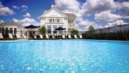 Landing | Modern 1BD, Clubhouse, Gym