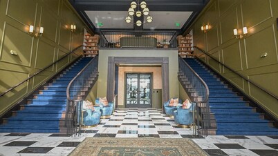 Landing | Chic 1BD, Gym, Clubhouse