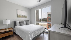 1 室のベッドルーム、デスク、アイロン / アイロン台、WiFi