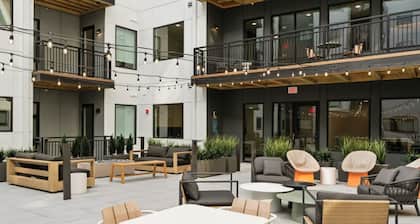 Landing at 1510 Belleville - 1 Bedroom in Scott...