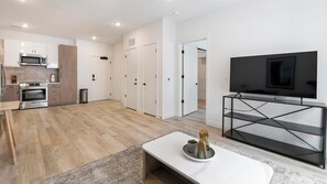 Interior - Landing at 1510 Belleville - 1 Bedroom in Scott... (Richmond)