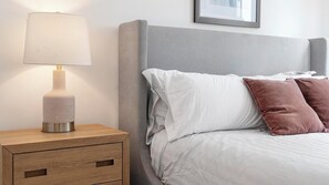 1 bedroom, desk, iron/ironing board, WiFi