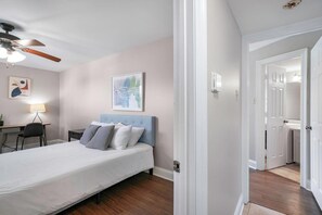 2 bedrooms, desk, iron/ironing board, WiFi