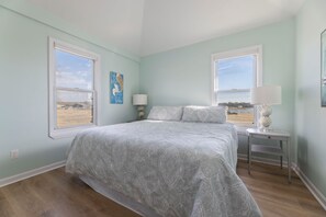 10 habitaciones, tabla de planchar con plancha y internet