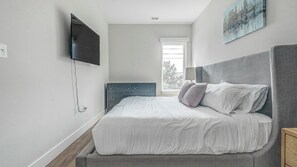 1 bedroom, desk, iron/ironing board, WiFi