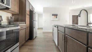 Fridge, dining tables - Landing | Stunning 1BD, Pool, Clubhouse (Indianapolis)