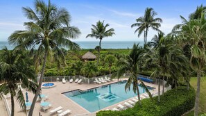 Pool - Beautiful updated 2/2 Condo, Ocean views, balcony, tennis/pickle ball, gym &more (Fort Pierce)