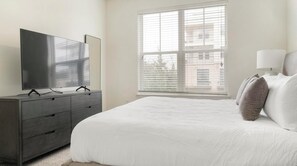 3 bedrooms, desk, iron/ironing board, WiFi