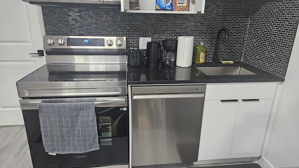 Microwave, oven, stovetop, dishwasher