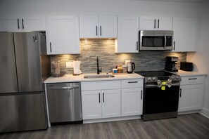 Microwave, oven, stovetop, dishwasher