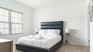 2 bedrooms, desk, iron/ironing board, WiFi