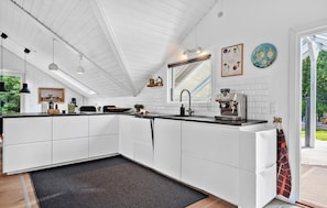 Fridge, dishwasher