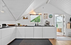 Køleskab, opvaskemaskine