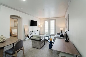 2 chambres, bureau, fer et planche à repasser, Wi-Fi