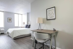 Desk, iron/ironing board, WiFi, bed sheets